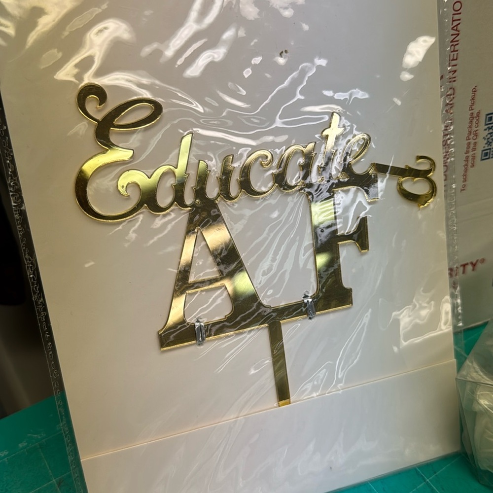 Educated Cake topper broken d. you can easily glue and fix. Gold